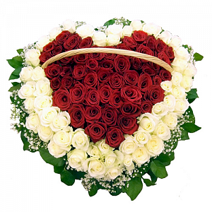 Большая корзина из 101 красной розы в виде сердца